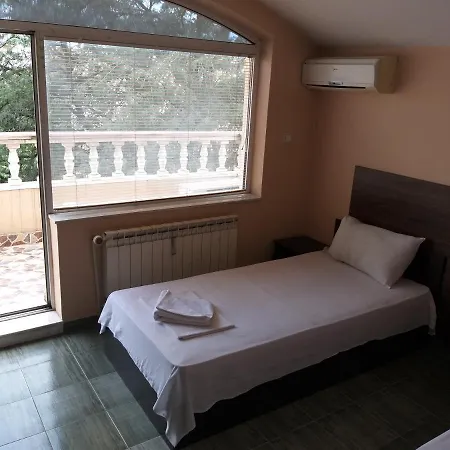 Bon Bon Hotel 3*
