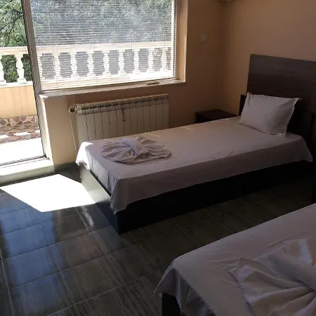Bon Bon Hotel 3*